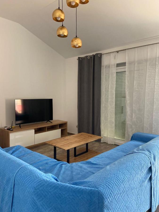 Apartament Ruzica *